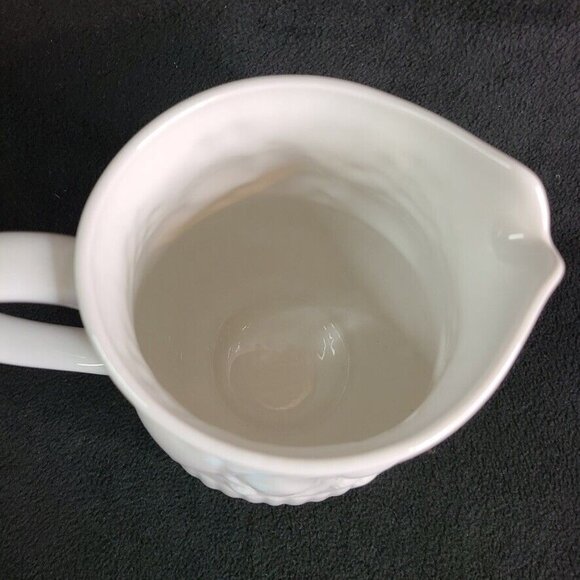 Libbey Tableware White Pitcher Embossed Apples Grapes Pears Fruit 7.5" 46 oz - Picture 6 of 6